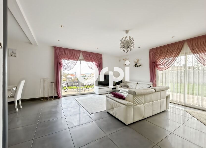 Maison à vendre, 141m², Chazelles-sur-Lyon