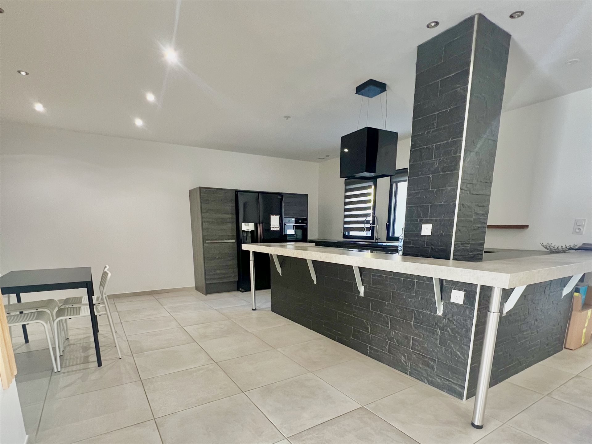 Maison à louer, 99m², Rasteau