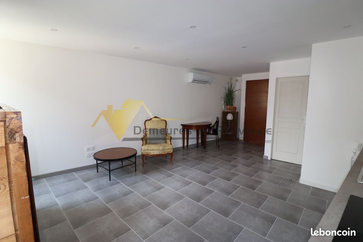 Appartement à louer, 38m², Vaison-la-Romaine