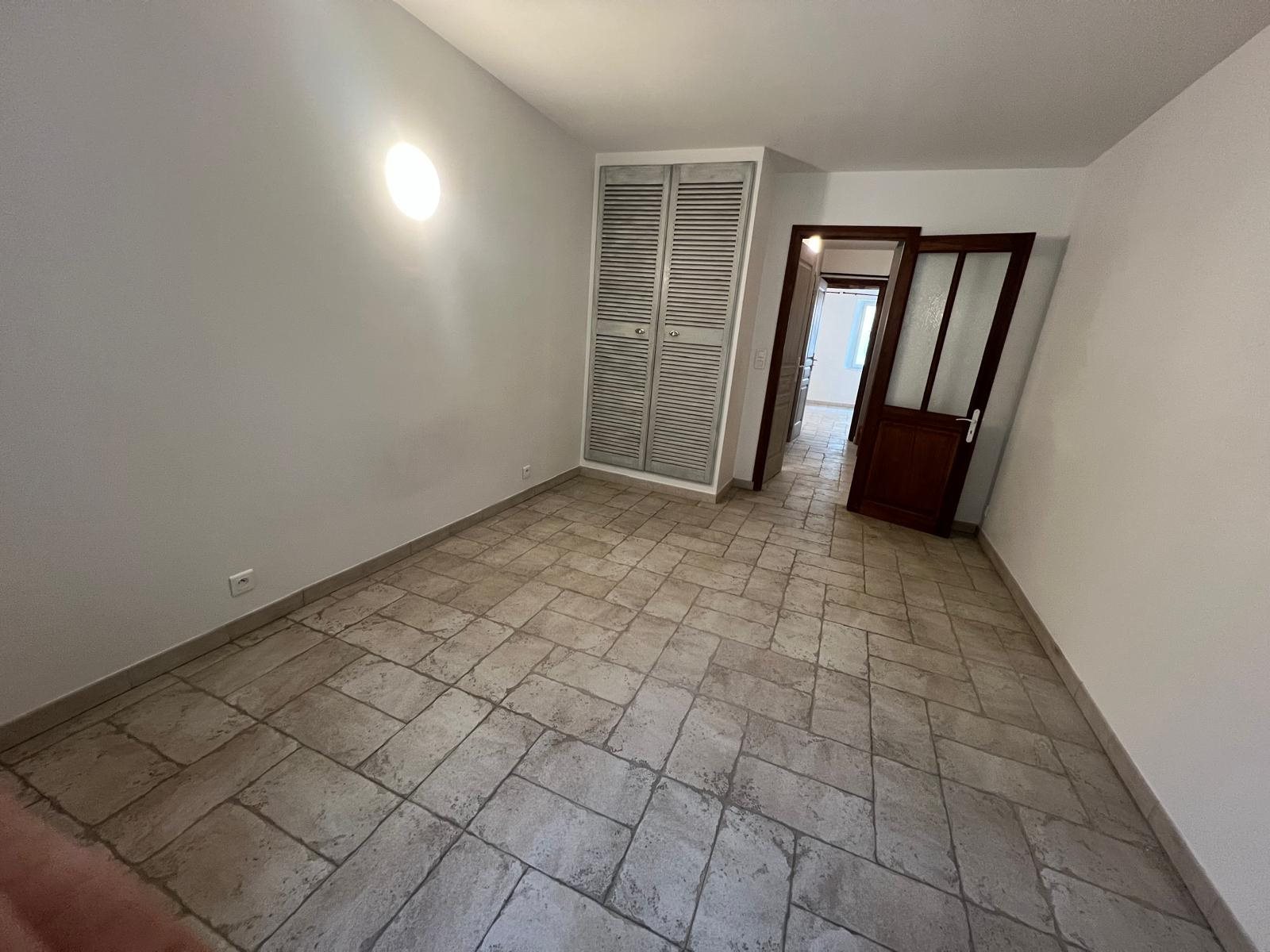 Maison à louer, 87m², Villedieu