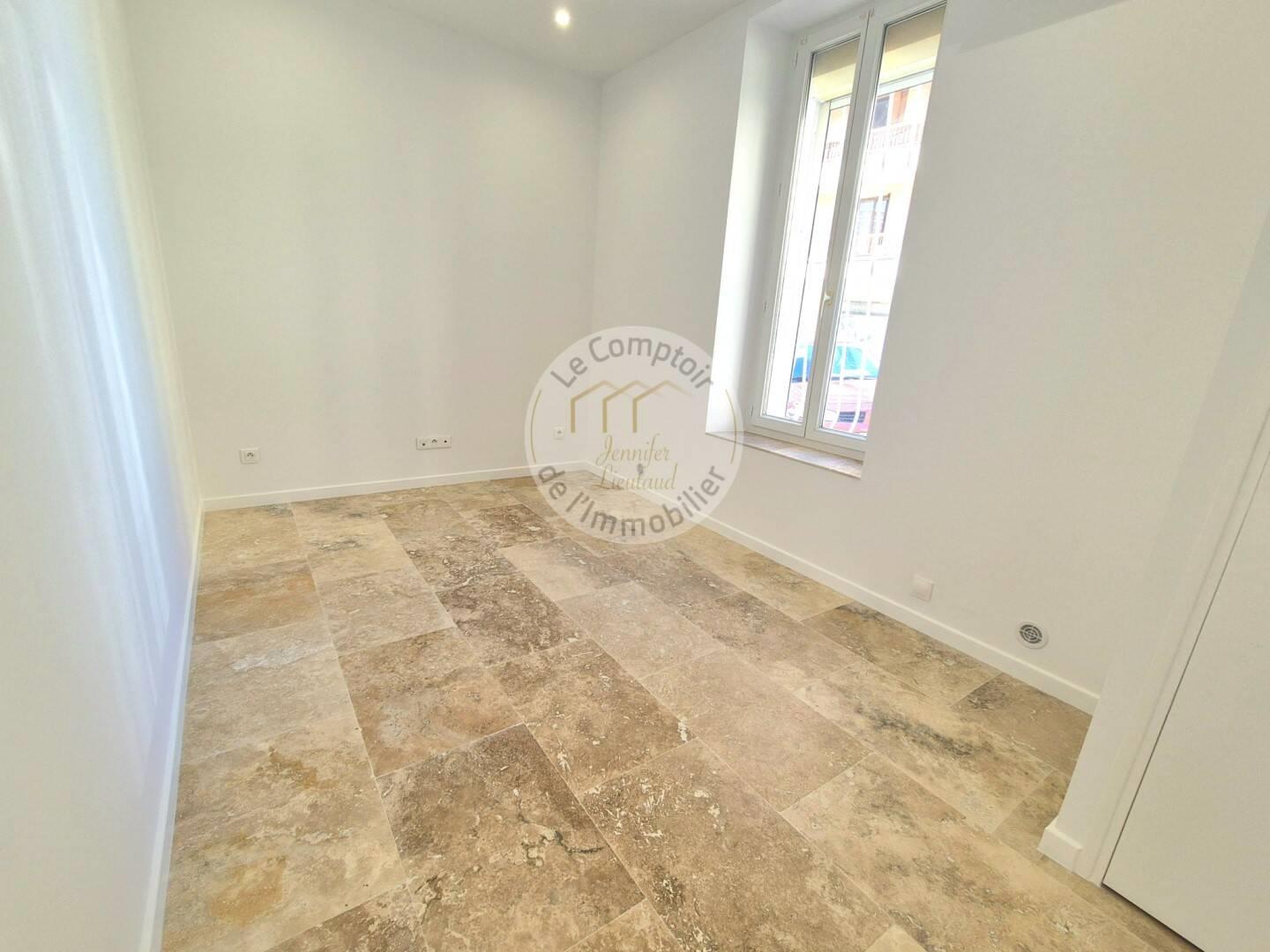 Appartement à louer, 33m², Marseille 9ème