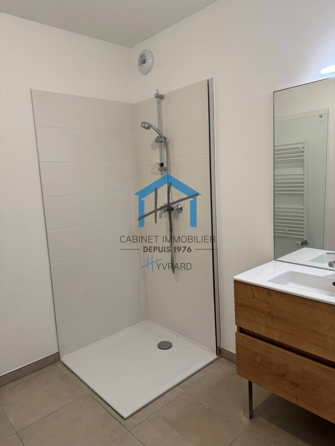 Appartement à louer, 61m², Saint-Etienne