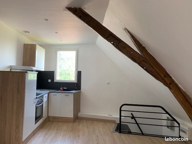Appartement à louer, 27m², Saint-Genouph