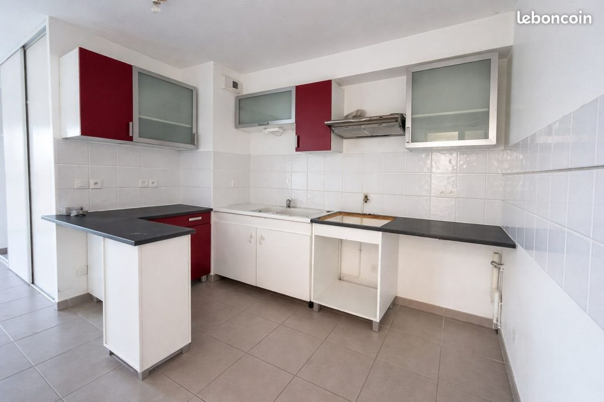 Maison à louer, 86m², Castries