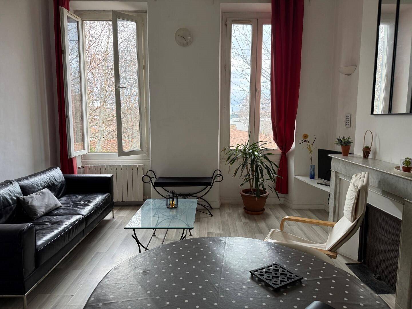Appartement à louer, 60m², Marseille 16ème