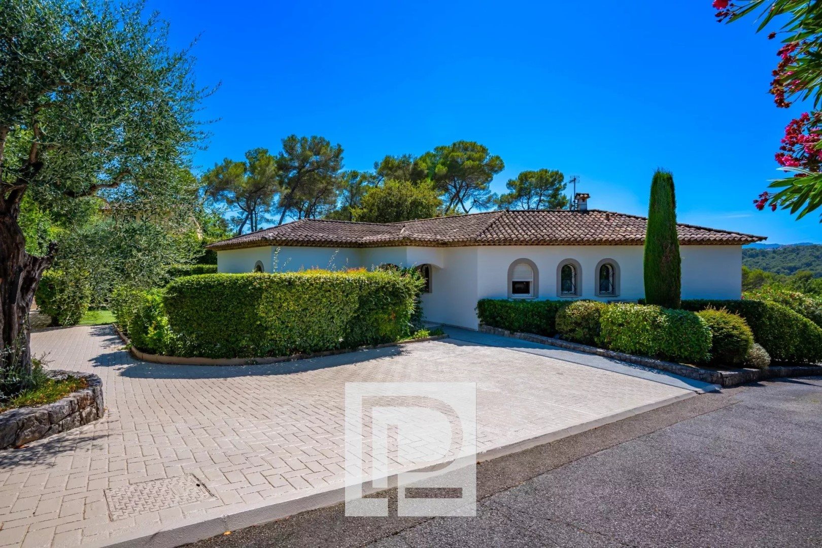 Maison à louer, 320m², Mougins