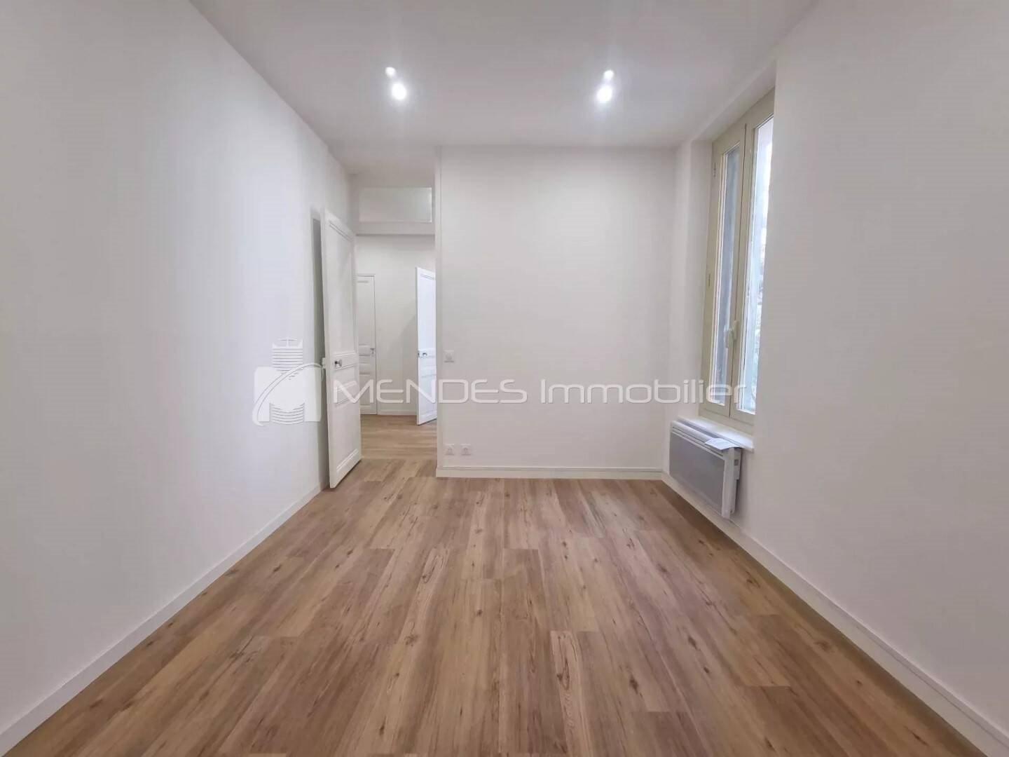 Appartement à louer, 42m², Beausoleil