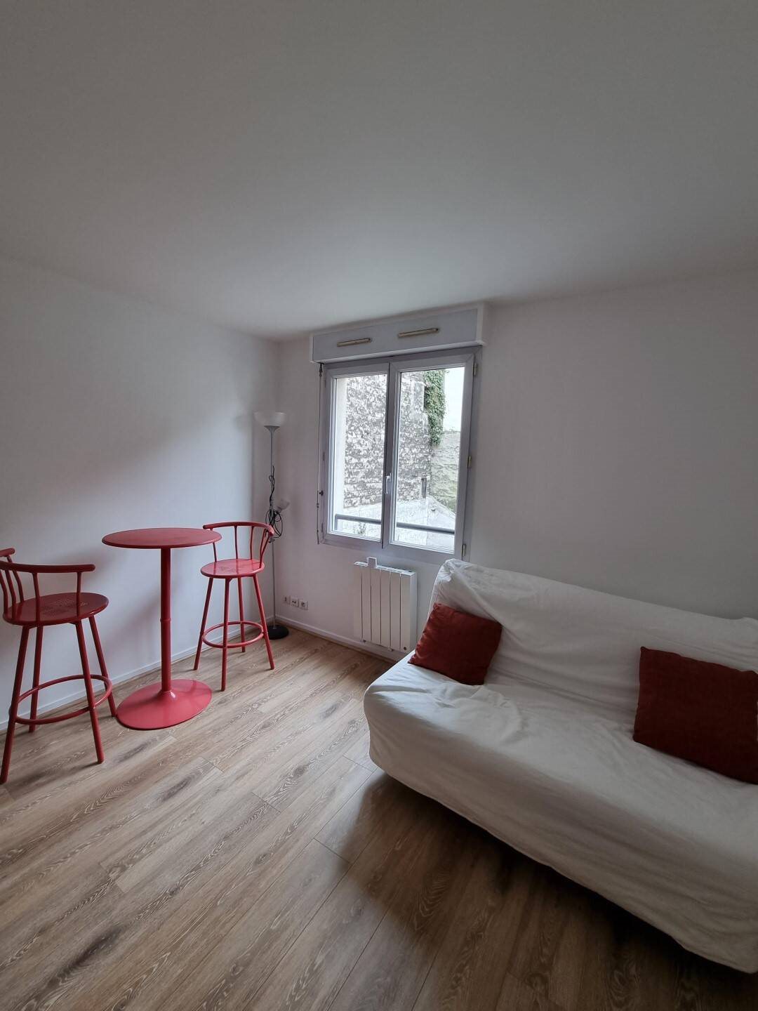 Appartement à louer, 17m², Paris 19ème