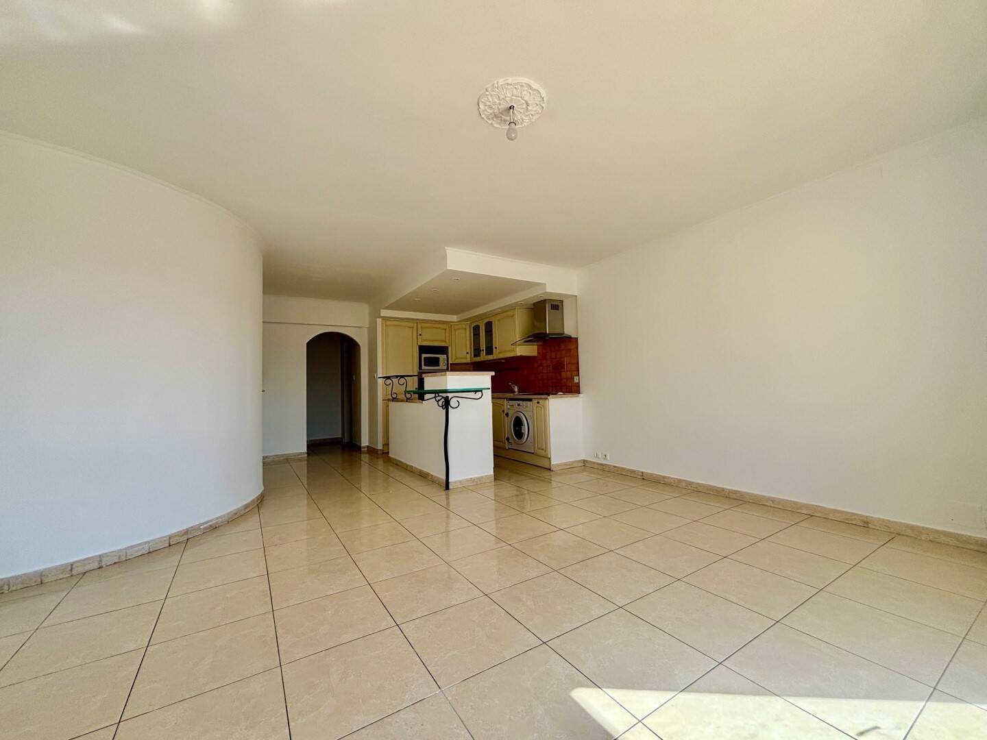 Appartement à louer, 64m², Nice