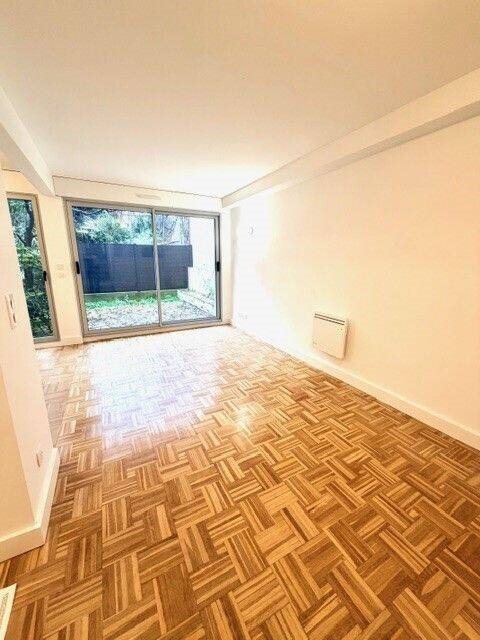 Appartement à louer, 37m², Paris 8ème