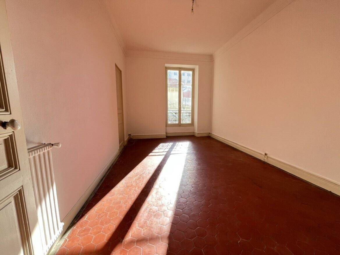 Appartement à louer, 69m², Nice