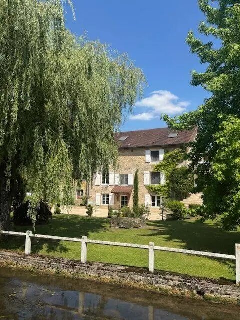 Maison à vendre, 300m², Saints-Geosmes