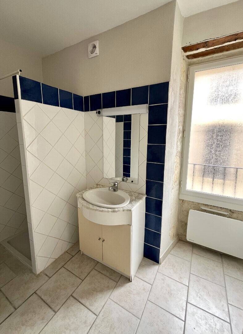Appartement à louer, 53m², Boulbon