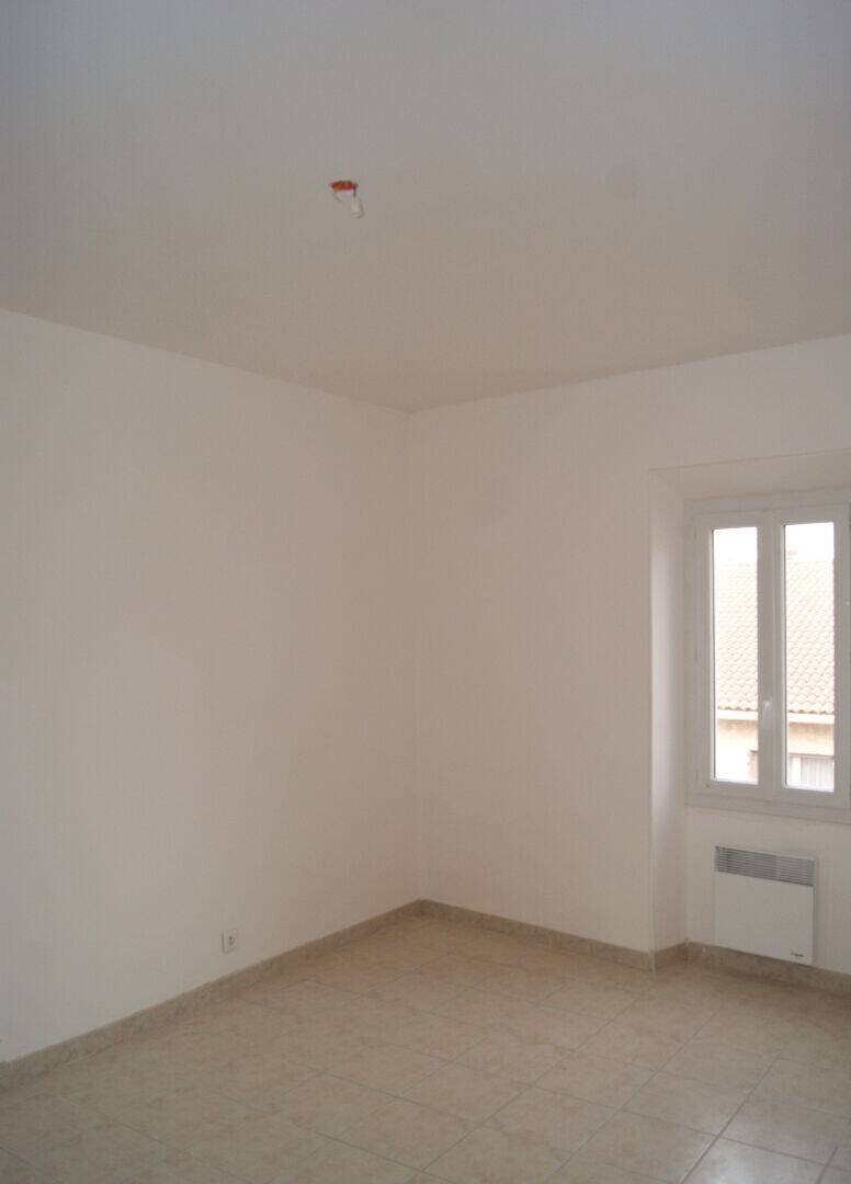 Appartement à louer, 26m², Châteaurenard