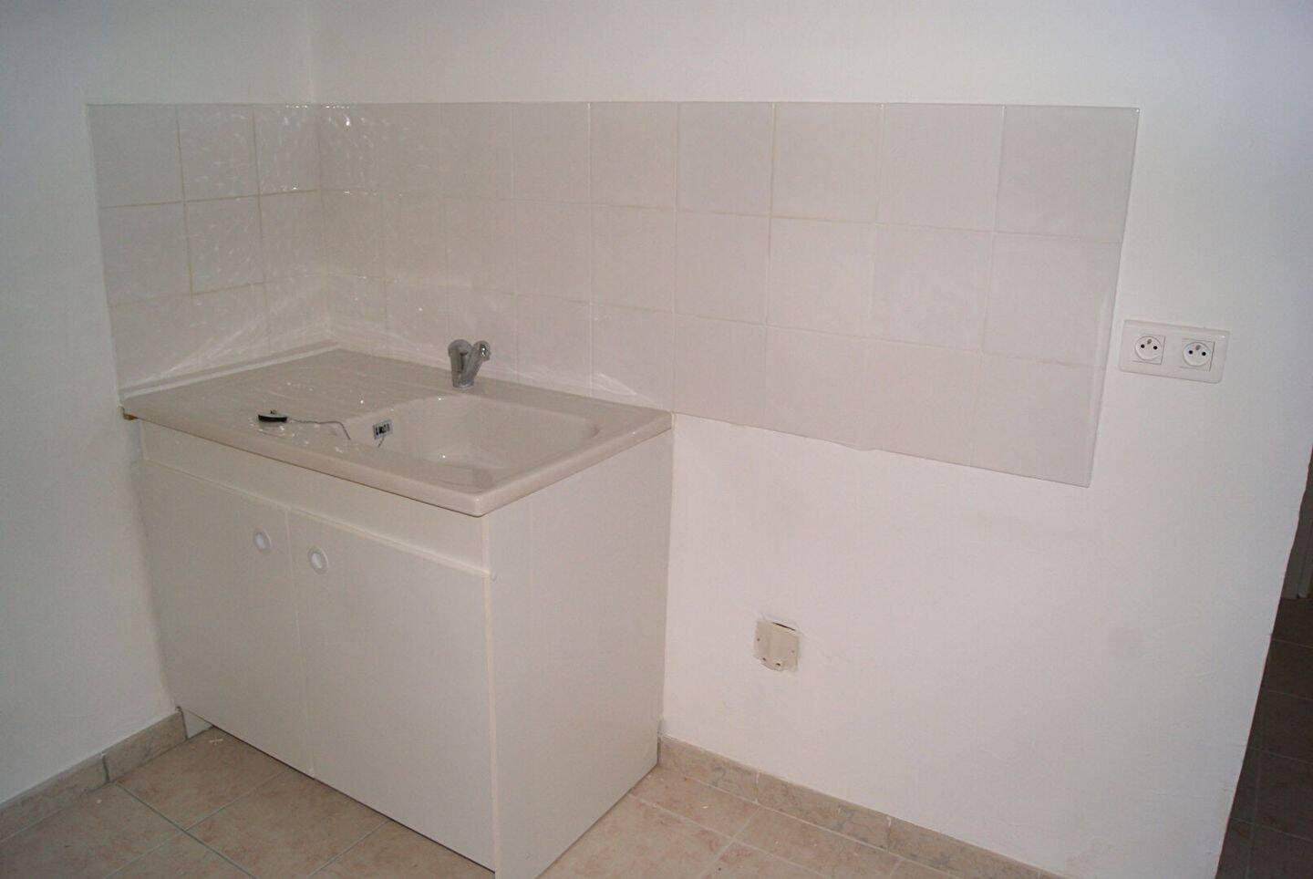 Appartement à louer, 26m², Châteaurenard