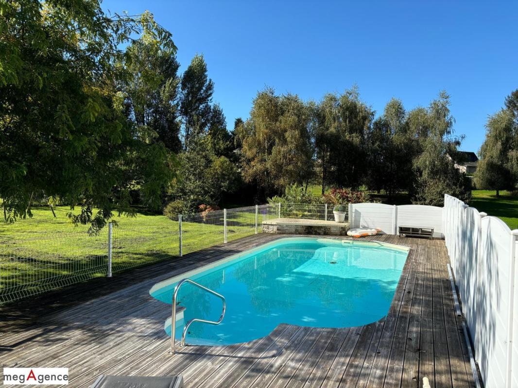 Maison à vendre, 156m², Sainte-Féréole