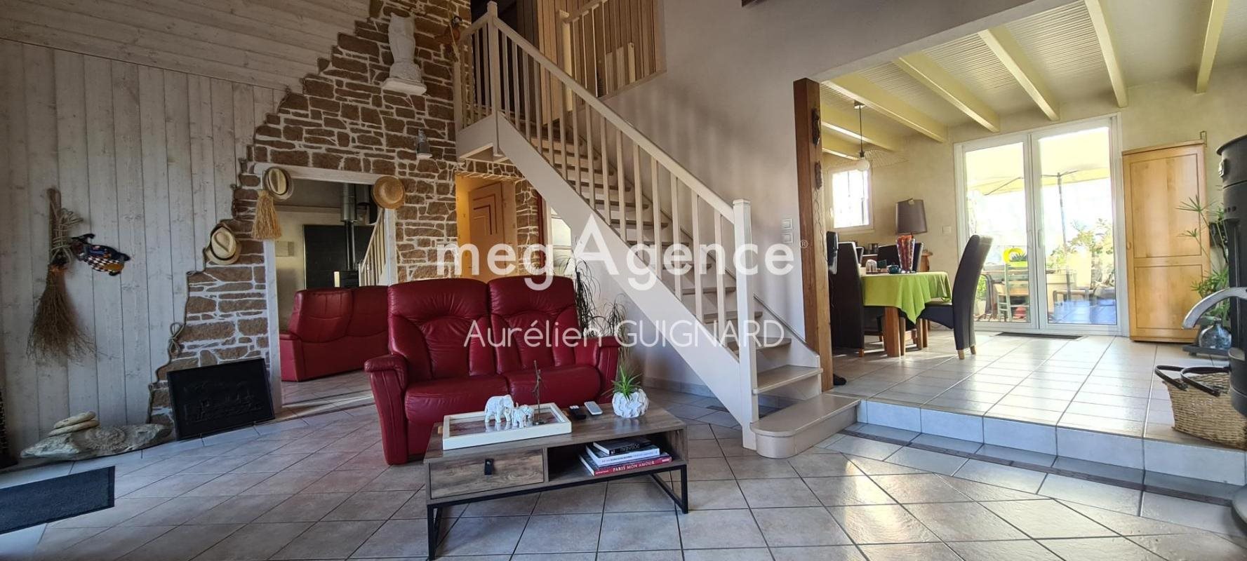 Maison à vendre, 153m², Nueil-les-Aubiers