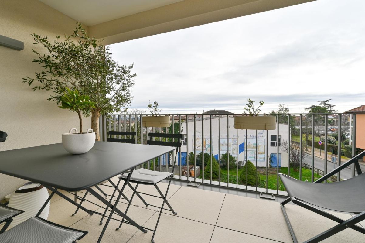 Appartement à vendre, 65m², Saint-Genis-les-Ollières