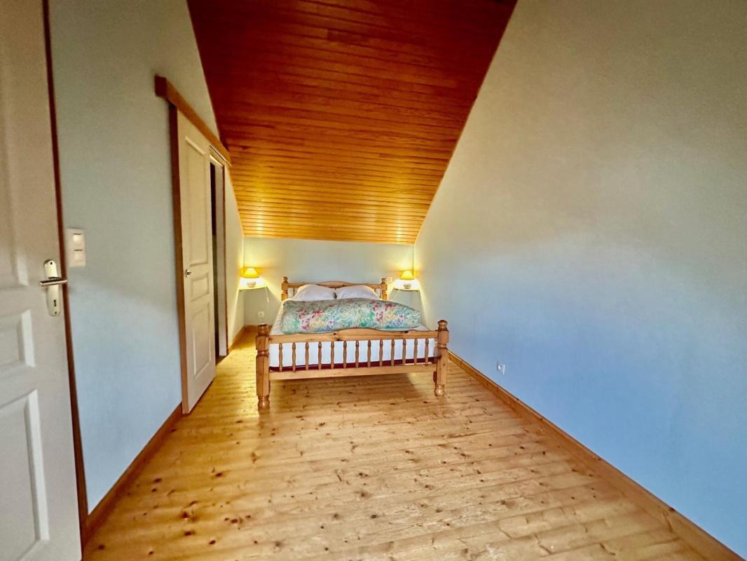 Maison à louer, 117m², Meslan