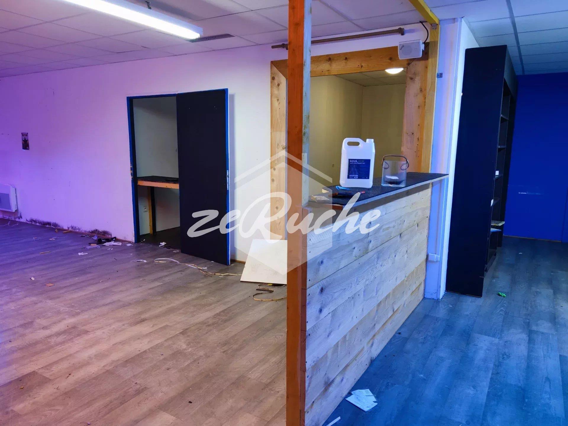 Espace commercial à louer à Hautmont