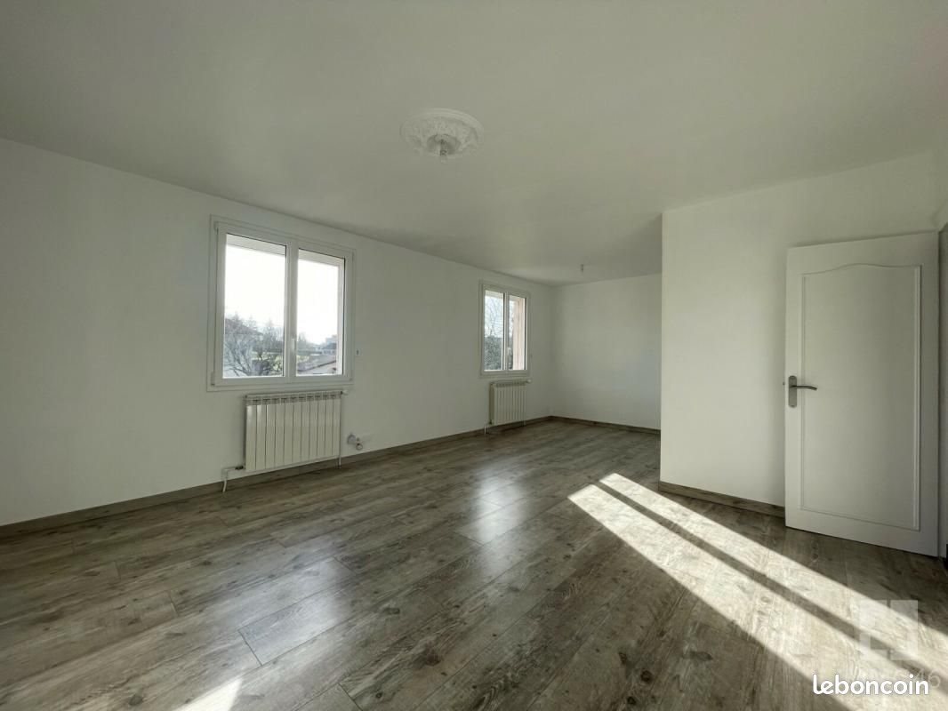 Maison à louer, 67m², Gramat