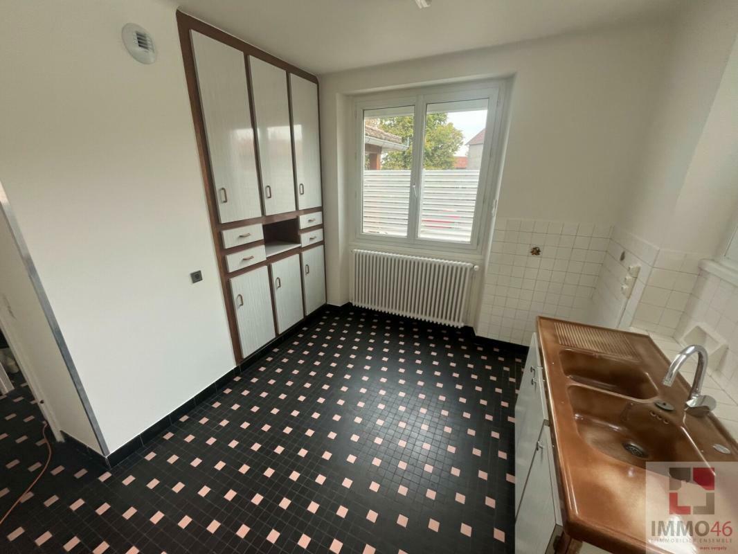 Appartement à louer, 80m², Gramat