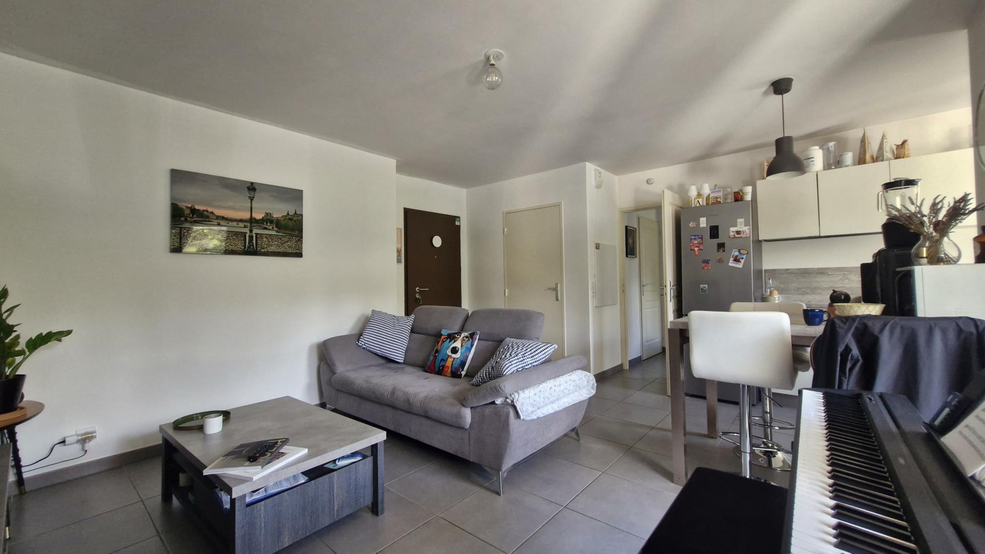 Appartement à vendre, 42m², Châteauneuf-le-Rouge