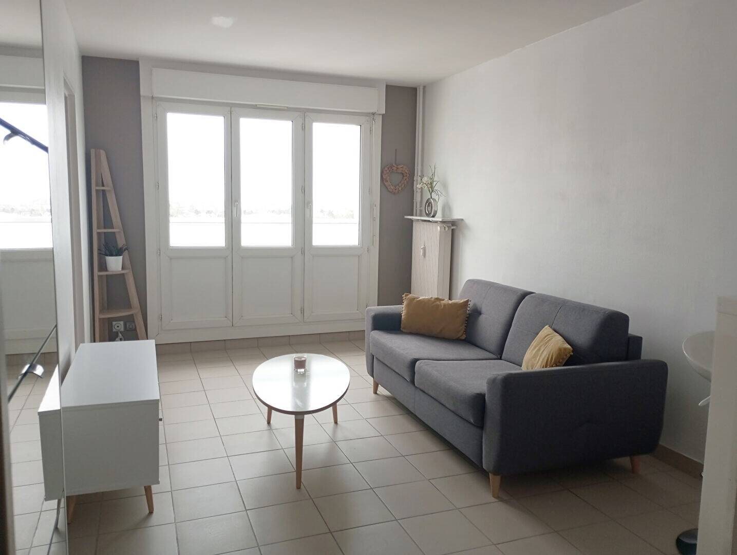 Appartement à louer, 27m², Saint-Memmie