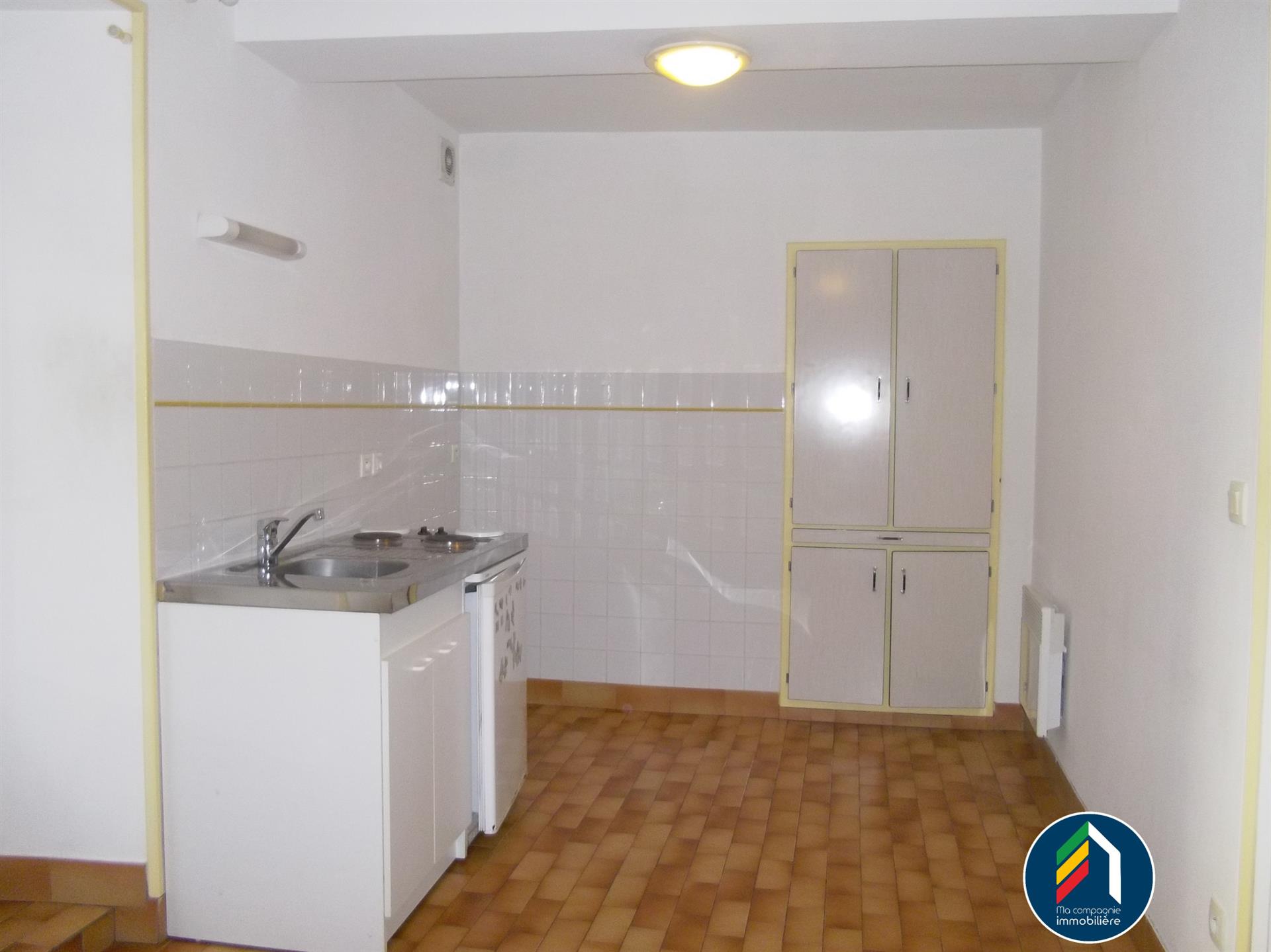 Appartement à louer, 27m², Essarts en Bocage