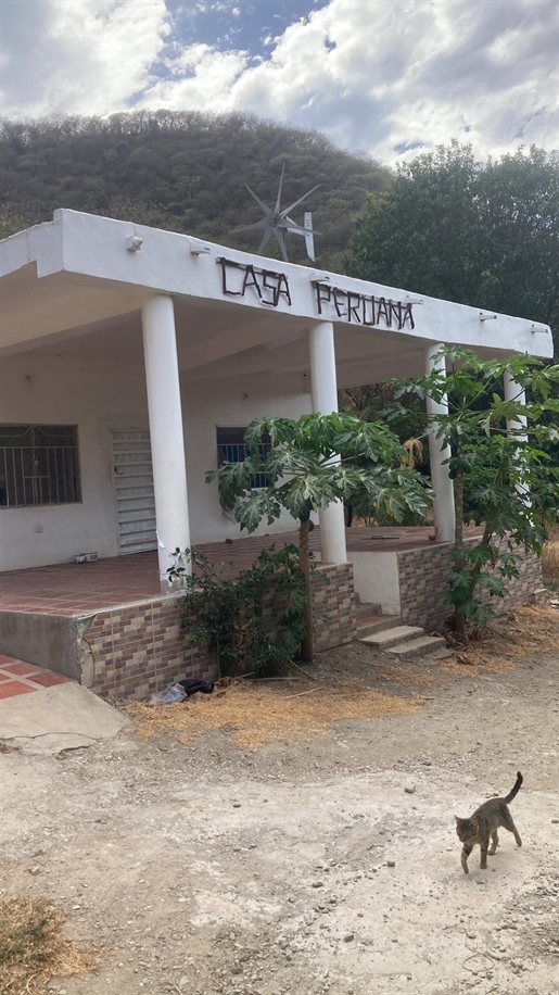 Excellent 5 Bed House With Outbuildings For Sale in Taganga Santa Marta