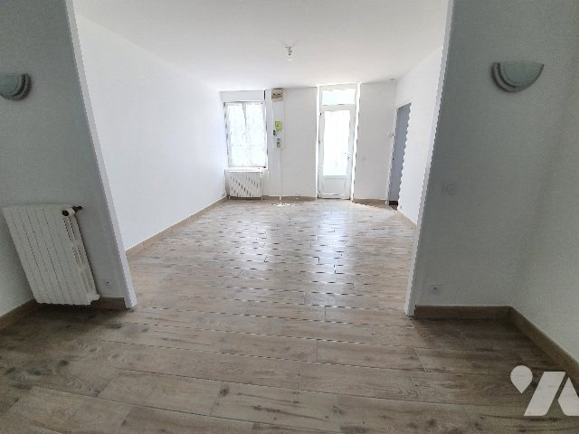 Maison à louer, 75m², Cormes