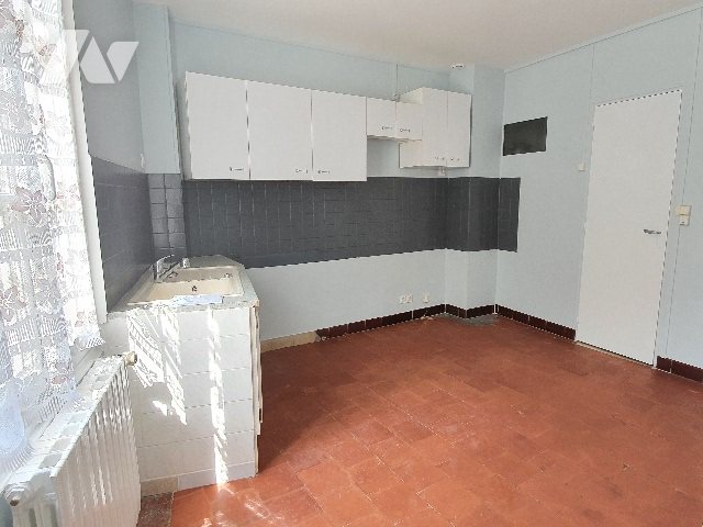 Maison à louer, 75m², Cormes
