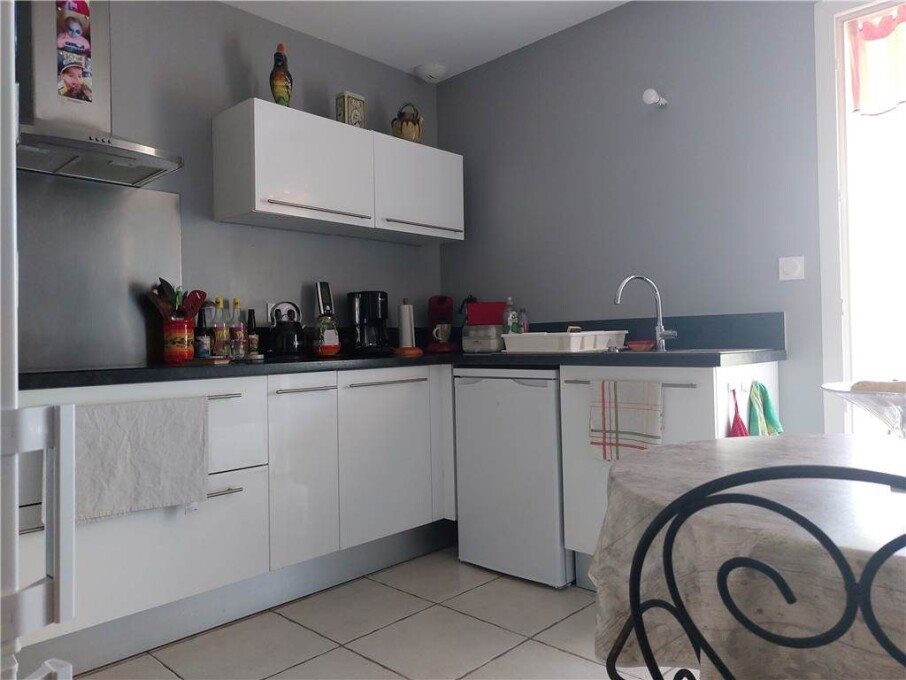 Maison à louer, 91m², Sablet