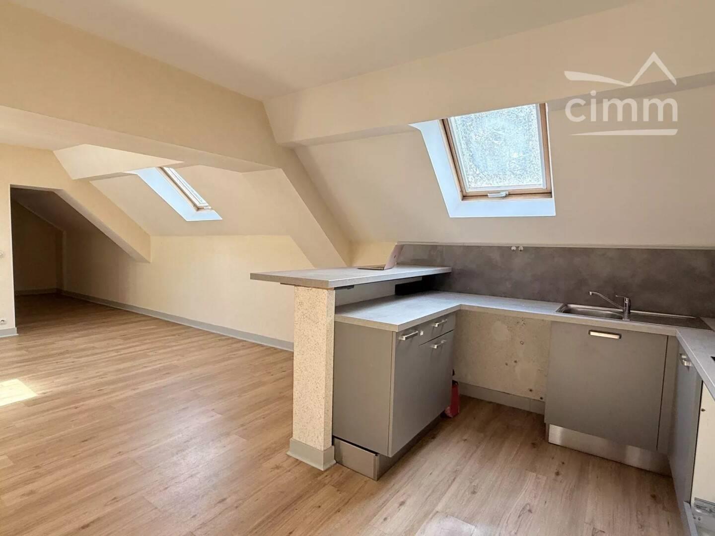 Appartement à louer, 82m², Suèvres