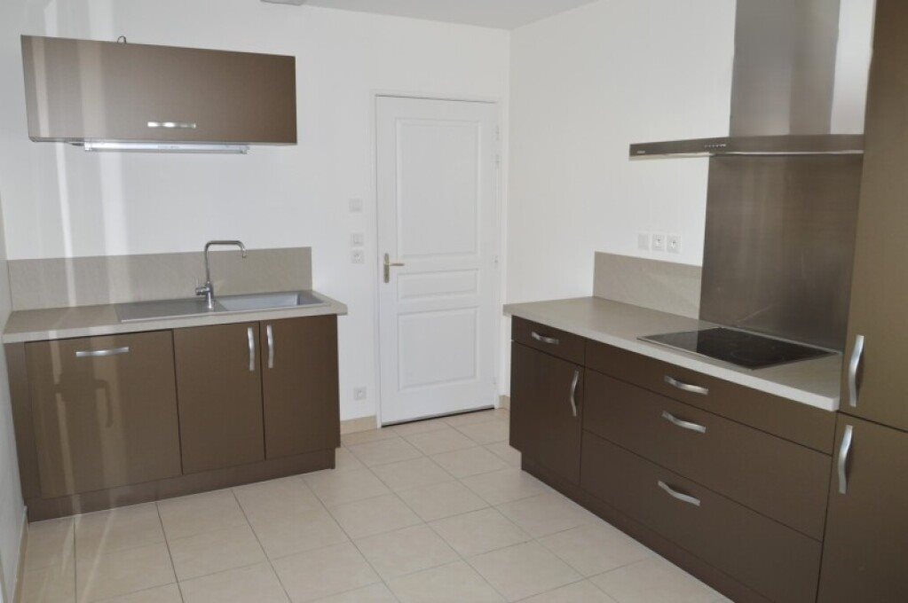 Maison à louer, 101m², Sainte-Maure