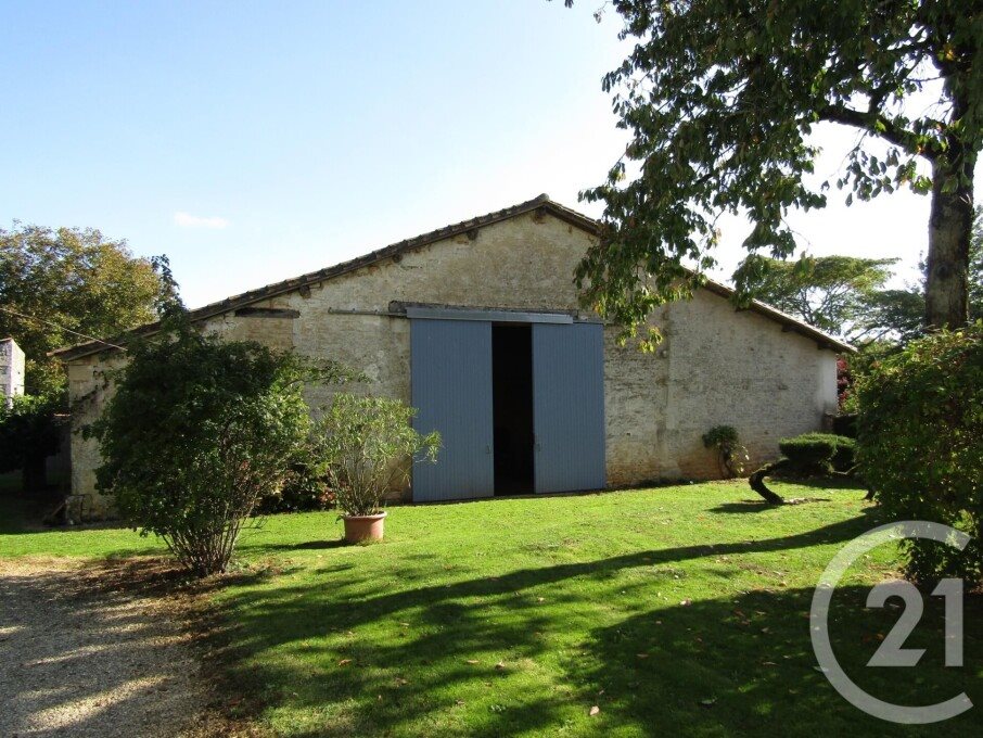 Maison à vendre, 302m², Chef-Boutonne