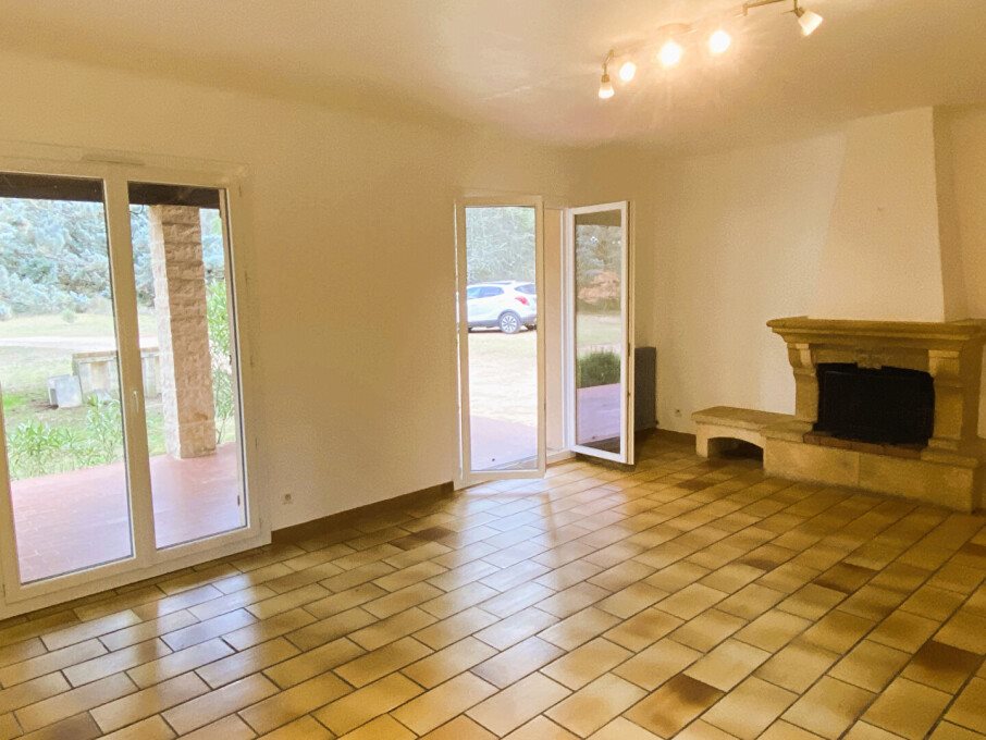 Maison à louer, 93m², Peyrolles-en-Provence