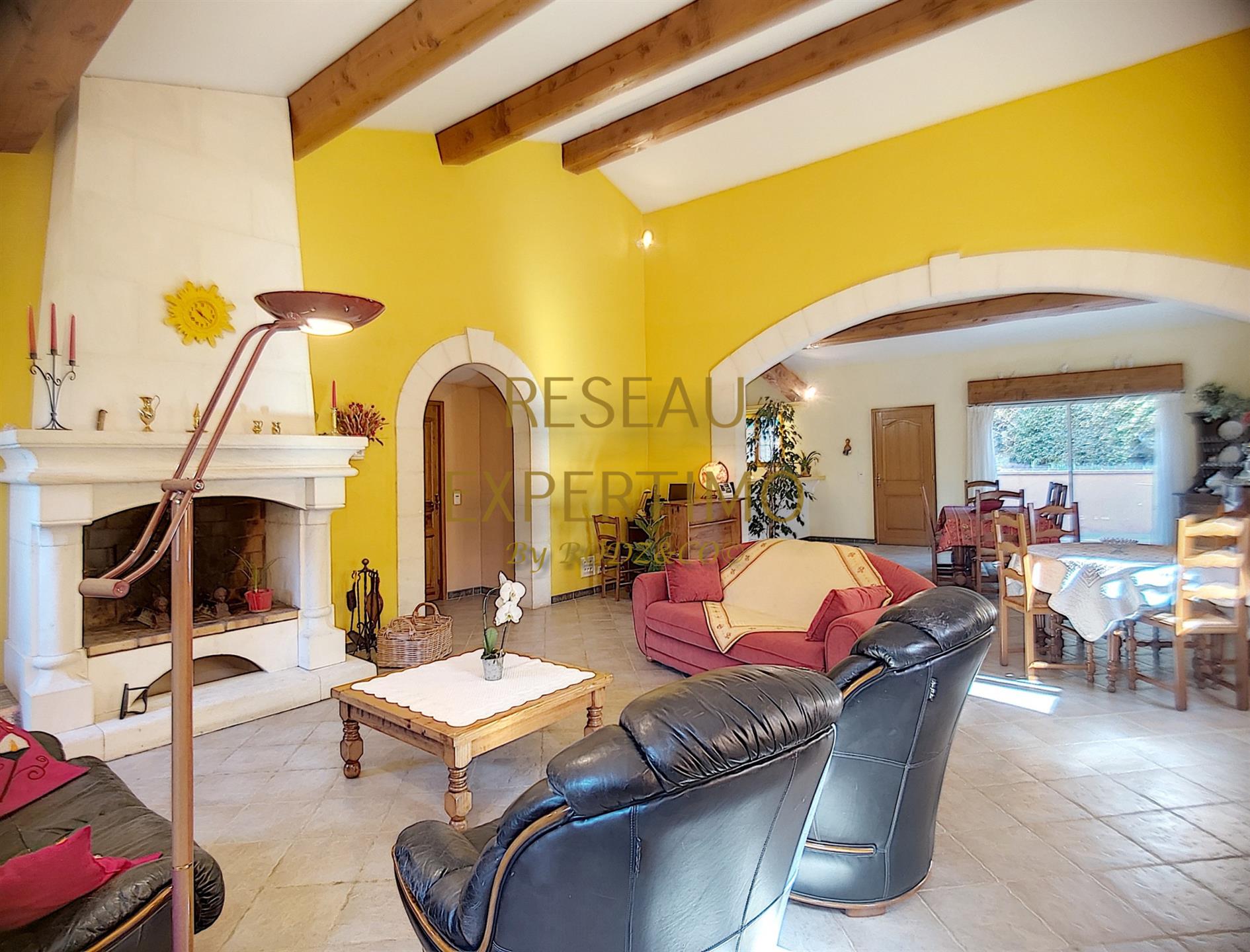Compra: Vivenda (84220)