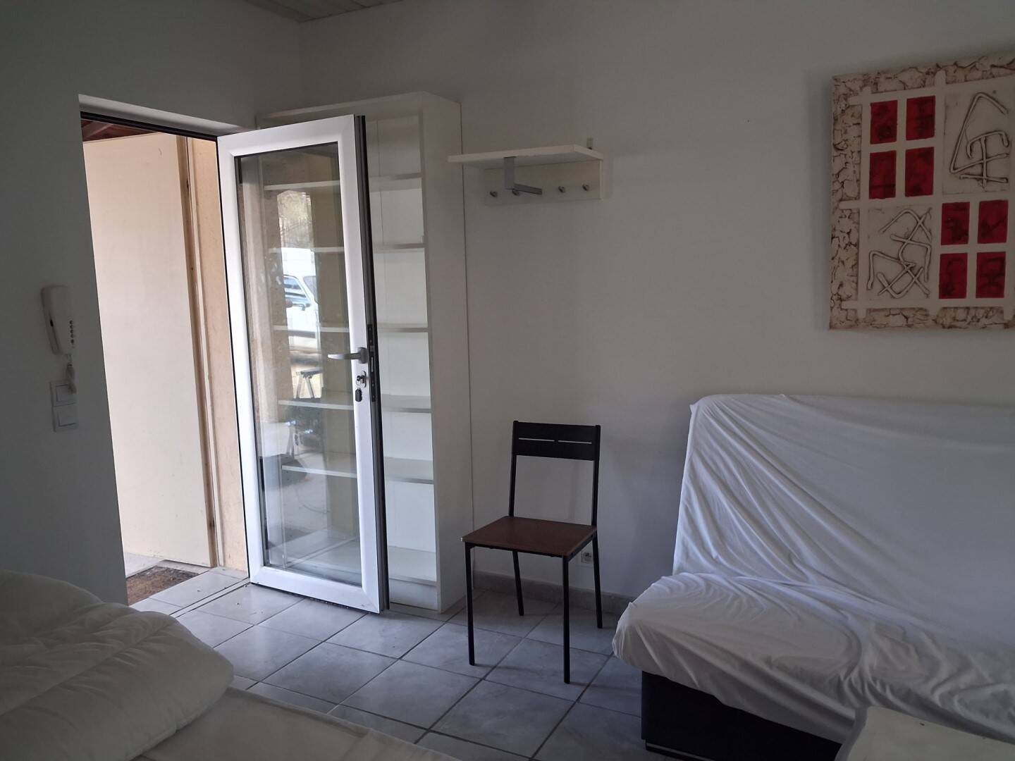 Appartement à louer, 27m², Morières-lès-Avignon