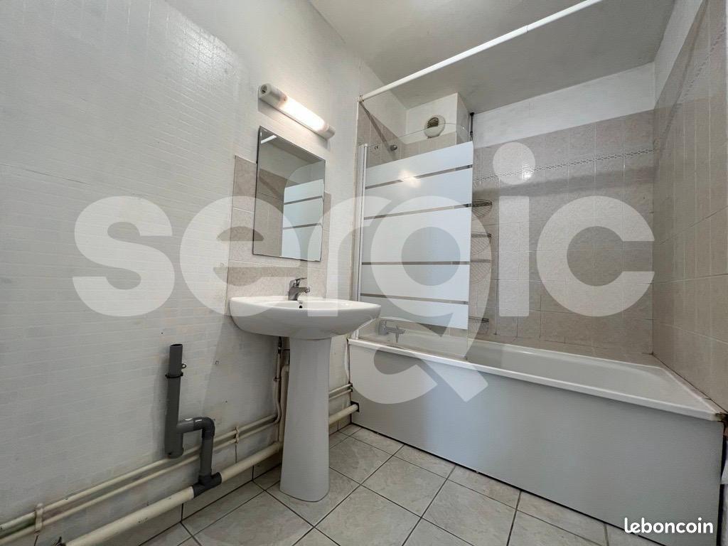 Appartement à louer, 77m², Lille