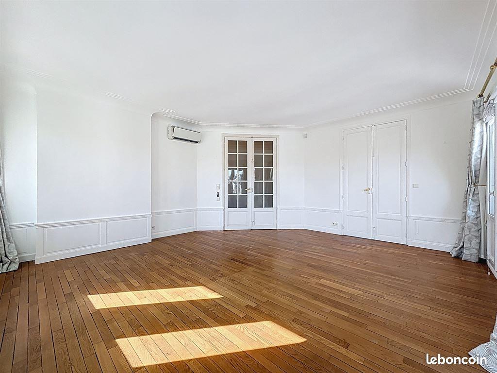 Appartement à louer, 179m², Reims