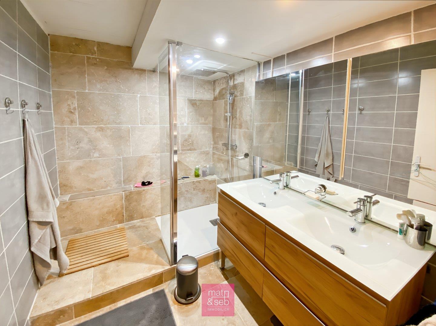 Appartement à vendre, 89m², Nîmes