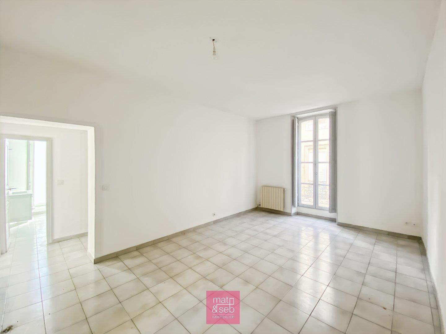 Appartement à vendre, 69m², Nîmes