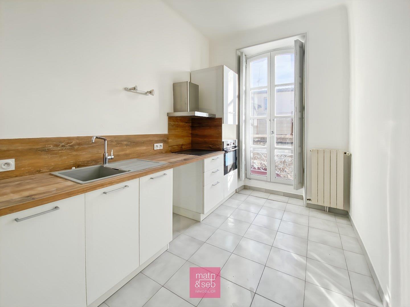 Appartement à vendre, 69m², Nîmes