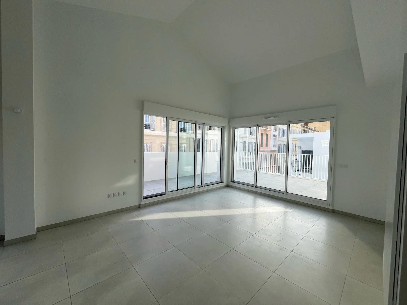 Appartement à louer, 69m², Marseille 6ème