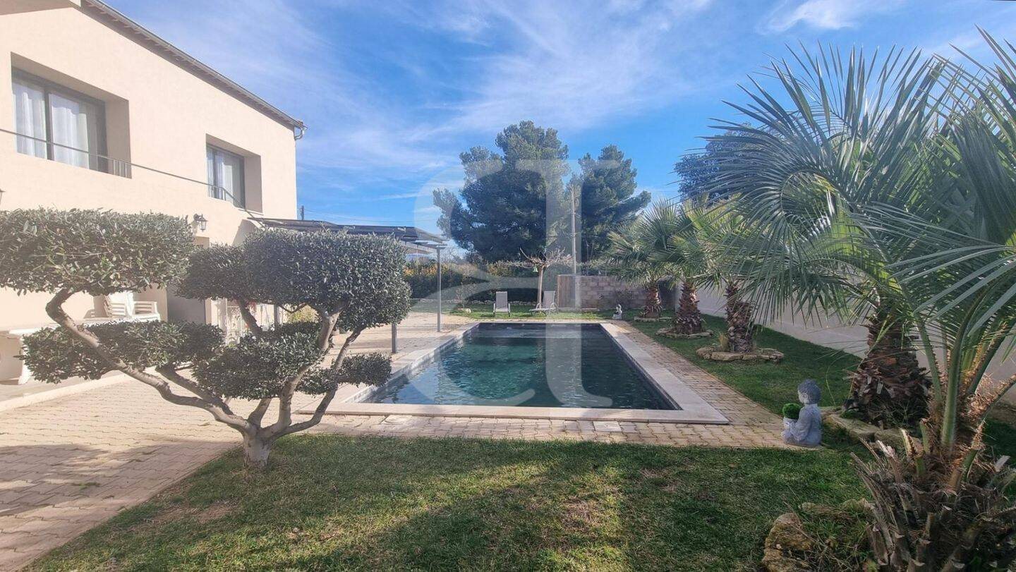 Maison à vendre, 240m², Carpentras