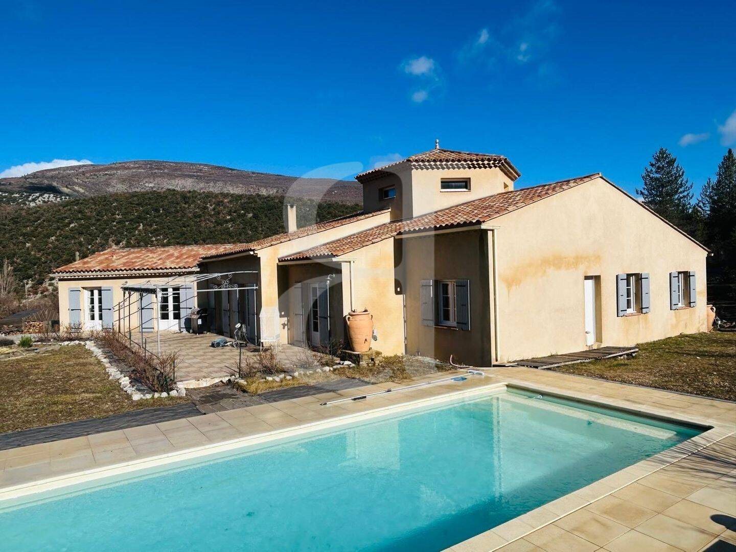 Maison à vendre, 244m², Savoillan