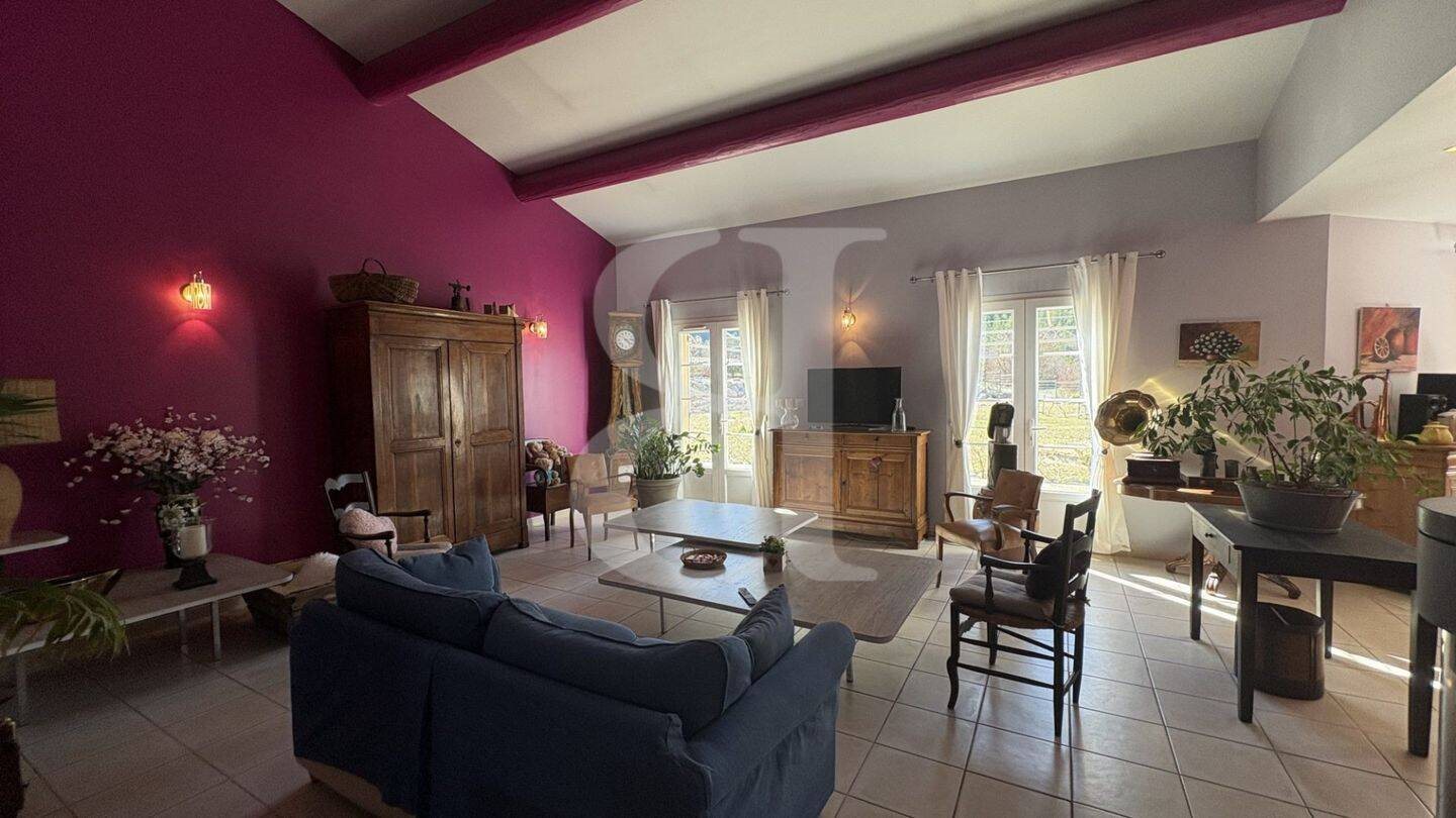 Maison à vendre, 244m², Savoillan