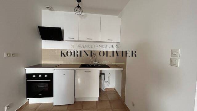 Appartement à louer, 30m², Peyrolles-en-Provence