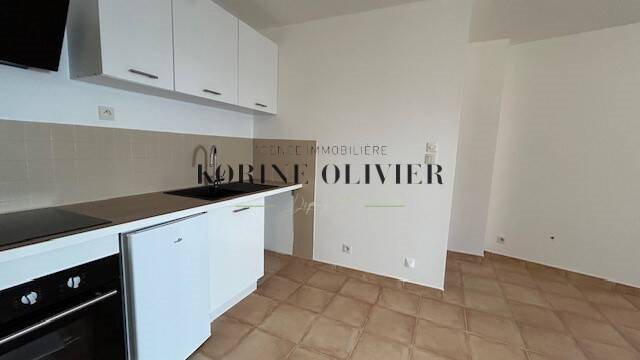 Appartement à louer, 30m², Peyrolles-en-Provence